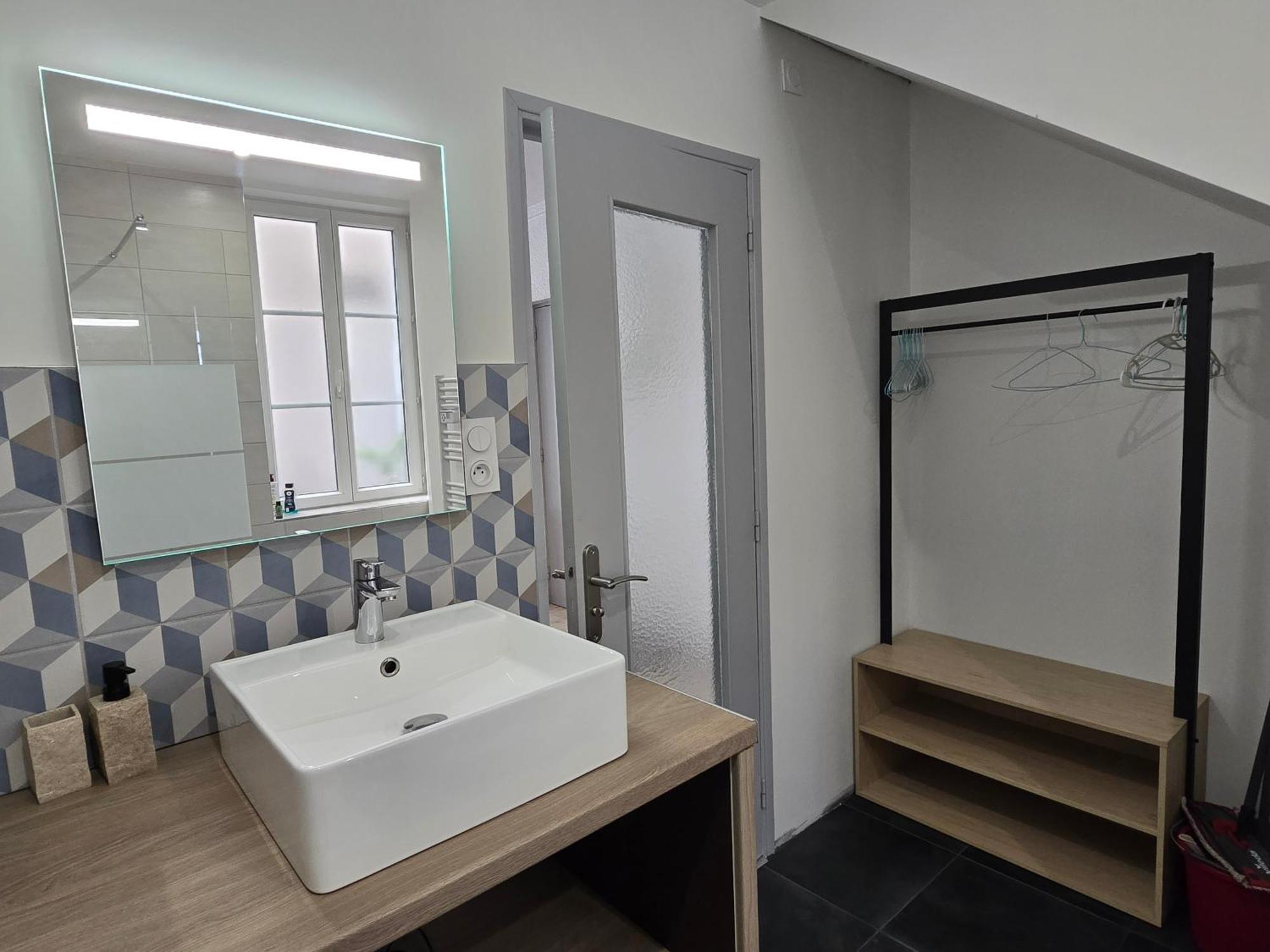 Appartement Au Calme Idealement Place A Macon. מראה חיצוני תמונה