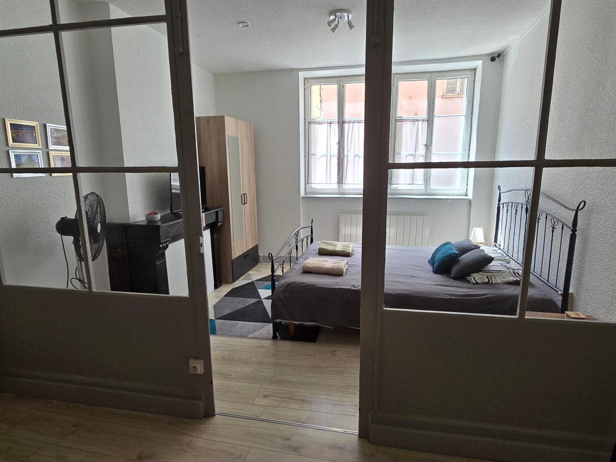 Appartement Au Calme Idealement Place A Macon. מראה חיצוני תמונה