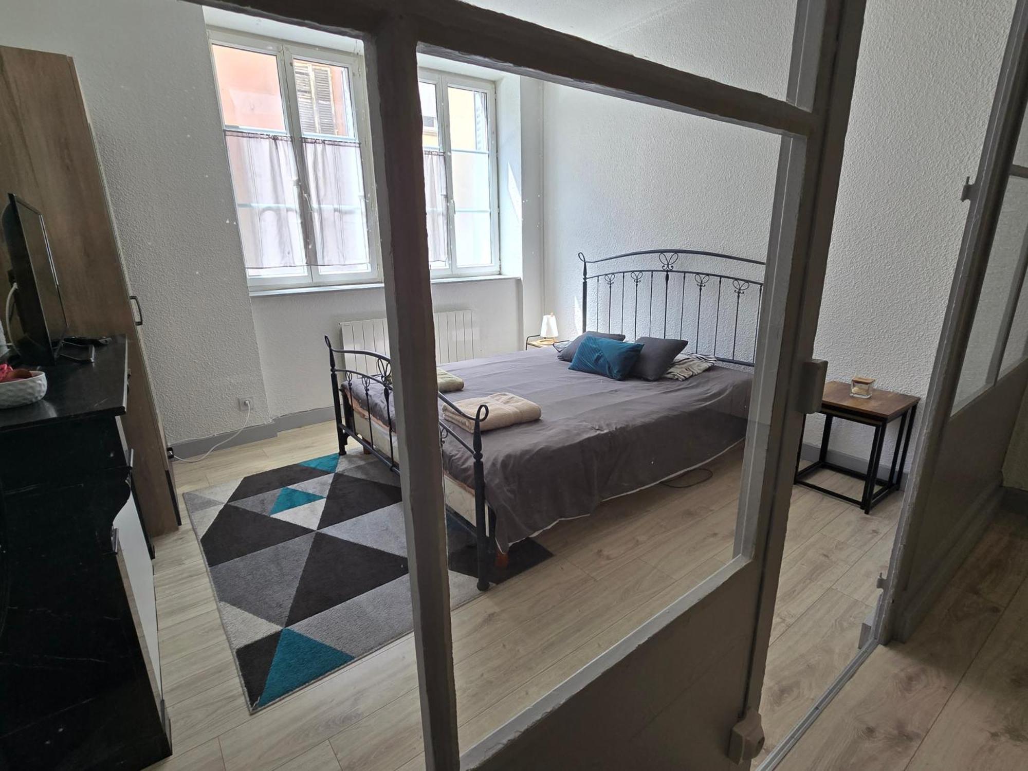 Appartement Au Calme Idealement Place A Macon. מראה חיצוני תמונה